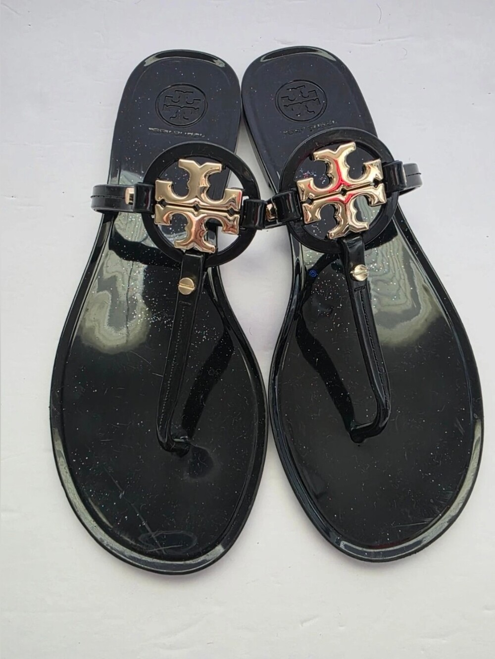 Tory Burch Mini Miller Jelly Thong Sandal In Black W/Gold Logo Medallion Sz 7